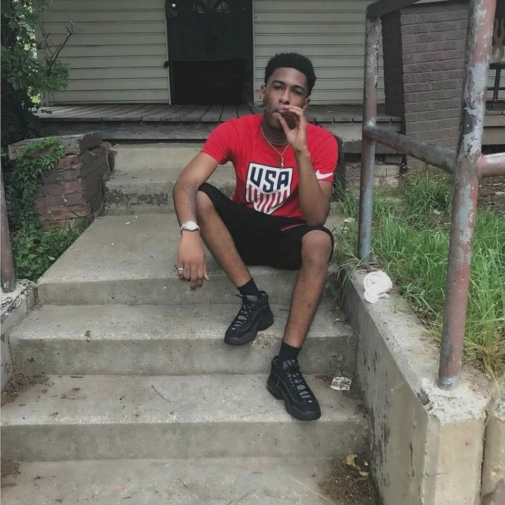 Meet your Posher, Ambeamber